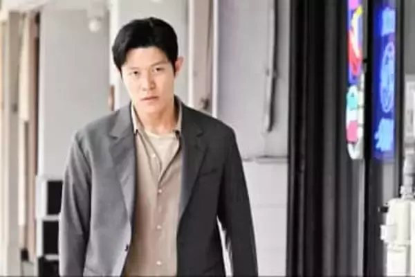 「リブート」まさか警察の裏切者→早瀬儀堂にロッカー鍵を渡した意外人物に騒然　第3話で8秒疑惑場面　ロッカーには偽造パソ「犬確定か？」