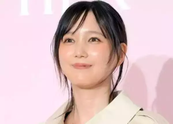 「美人すぎて沼！」「はい最強」「カッコ可愛い」本田翼　透け感あるブラックコーデに反響の声