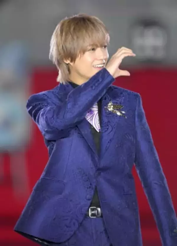 キンプリ永瀬廉＆高橋海人　“レッドカーペット”歩いた！　映画風演出で720人ティアラと喜び共有