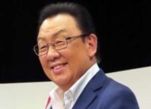 「気付かれないもんですね」梅沢富美男　30年ぶり在来線に乗車　ホームでの姿が「あまりにも馴染み過ぎ」