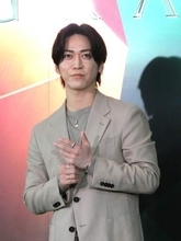 亀梨和也「ありがとうございます」田中みな実との結婚祝福の声に軽く頭を下げて感謝　発表後初の取材対応