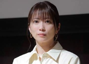 山に、そばに、花火も！志田未来が日焼け対策万全で夏満喫　ファン「可愛すぎて凝視できひん」
