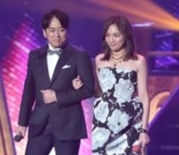 レコ大　安住アナ、レコ大の楽屋から号泣聞こえてきた女性歌手明かす　いまや先生　「いろんな涙、見せてしまいました」