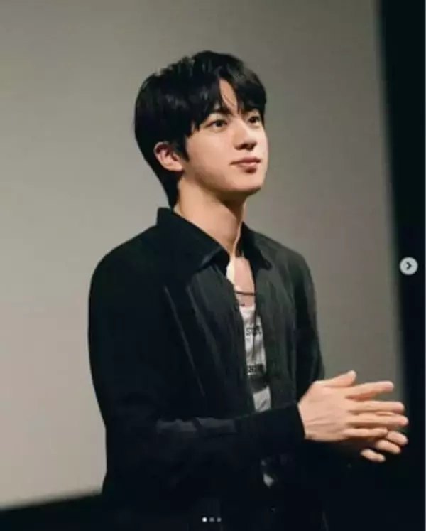 BTSジンにキスの疑いで在宅起訴　50代の日本人女性「犯罪になるとは思わなかった」主張と現地で報道