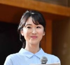 「最上級に可愛すぎる」息子は高1のテレ朝Jチャンネル新キャスター　中1娘と母子三代でパフェ　私服の清潔感が「美しい美しい♥」