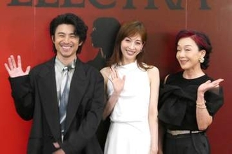 明日海りお、キムラ緑子とのW主演舞台「とても演じがいがある」父を殺した母への復讐にとりつかれた娘役に気合十分