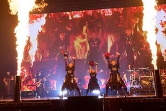 BABYMETALが「メタラジ！FES」開催　アーティスト3組での3時間フェスに「メタラジフェス最高！」