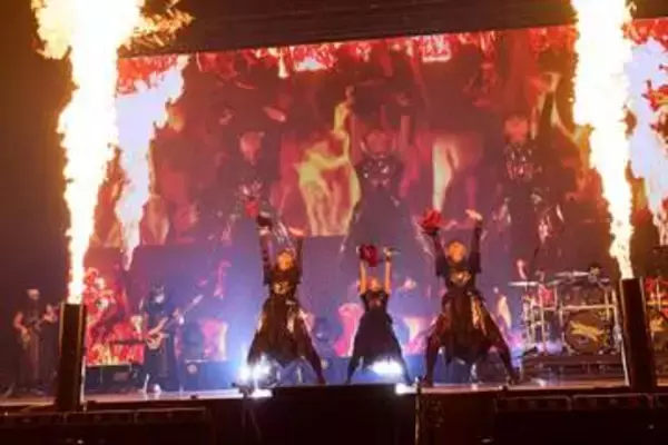 BABYMETALが「メタラジ！FES」開催　アーティスト3組での3時間フェスに「メタラジフェス最高！」