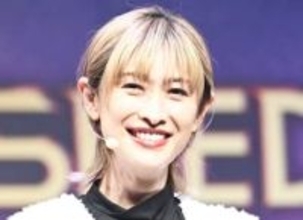 4児ママ山田優　エルメス、ヴィトン、バレンシアガ…撮影後の私服「程よく力の抜けたスタイル」　ブーツで引き締め