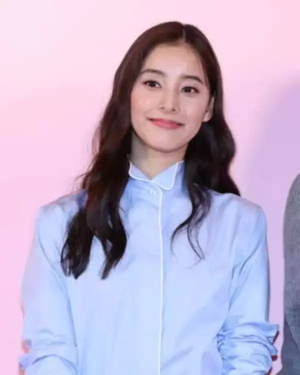 「脚っ！」「夢の中のお人形さんみたい♥」「神降臨」DIORイベントに登場の女優に「溜息でる美しさ」と反響