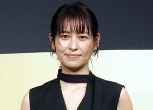 2児ママ青木裕子　透明度抜群の海で親子団らん　人気芸人夫は「遅れて合流」豪州家族旅行で夏の思い出