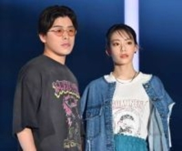 人気カップルユーチューバー　電撃離婚を発表　取材に事務所も認める　互いに「心から愛せる人に出会えた」と感謝も