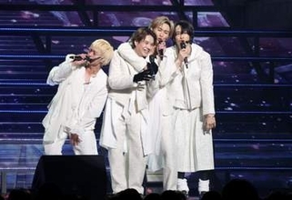 A．B．C-Z　来年デビュー15周年へ「ありったけのラブ」ぶつけた　約10年ぶりの写真集も発売へ