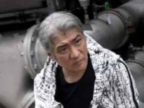 吉川晃司　左目失明危機で緊急手術　今月の2公演は延期に