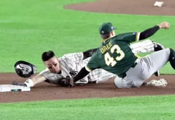 松井稼頭央氏、審判の対応に疑問「あれを認められないのは…」　WBC豪州戦で井端監督のチャレンジ認められず