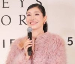 アンミカ　新たな名言「ユーモアとプレゼントは人生の円滑油」「自を分けると書いて自分」