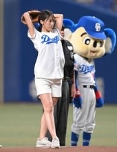 剛速球始球式でも話題に　女子アナが第1子出産を報告「想像以上にたくさんの幸せをもらっています」