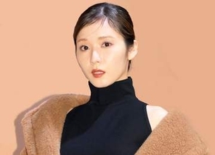 「世界一可愛い」「全てが理想」松岡茉優　オフタイムでミラノ満喫に反響