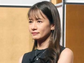 「こりゃ、アガりますね！」「争奪戦勝ちましたか」宇内梨沙アナ　「走るスイートルーム」豪華列車旅を満喫　ソファー設置の広々空間にSNS大反響