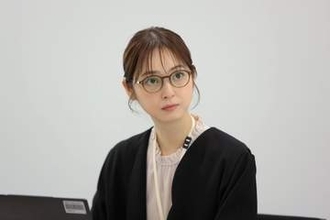 佐々木希、秘書役への思い「しんが強くて自立している」　ドラマ「告白－25年目の秘密－」