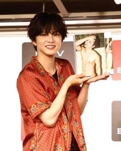 FANTASTICS・佐藤大樹　肉体美「頑張って鍛えたので見て」　成長実感6年ぶり写真集「こんな表情ができるように」