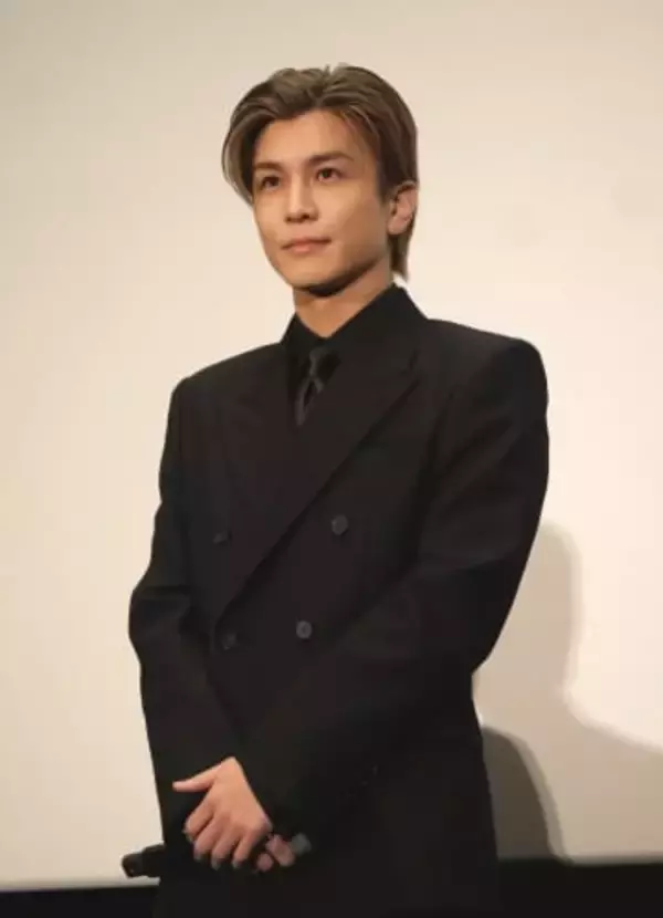 岩田剛典　東京国際映画祭観客賞を受賞に何度もガッツポーズで喜び表現