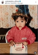 誰？って即バレwwまんますぎる！「なんちゅー可愛さ♥」41歳報告の人気歌手　2歳のお顔が今の面影すぎて「超絶可愛い♥」コメ殺到反響に