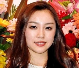 22歳上会社経営者と結婚→第3子出産の元SKE30歳　DIORのベビーカーが素敵！　豪華クリニックで出産→羨望の産後ケアホテルで2泊3日
