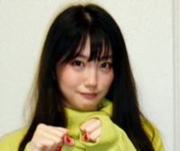 吉本新喜劇の34歳人気女優　驚きの引き締まった細身公開に「バランス美しい」「可愛い」「細いです」