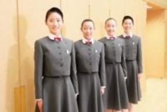 宝塚音楽学校で第114期生入学式　10.55倍の倍率突破した40人が夢へ第一歩