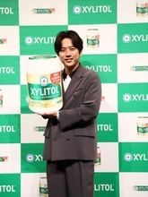 二宮和也　直筆フリップ掲げての撮影タイムに苦笑「まさか…もっときれいに書けば良かったw」