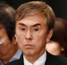 「まさかの」「あんな色あるんだ」石原伸晃氏、TVで10年愛車を公開　意外過ぎる車種「親近感」「可愛い」　妻のイカつい高級外車の隣に