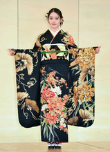 高石あかり　黒い晴れ着で大人っぽさ満開　次期朝ドラヒロイン上坂樹里にアドバイス「とにかく現場を家だと思えること」