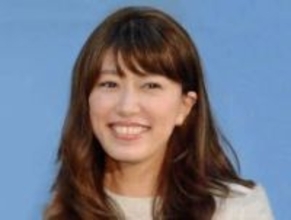 「髪切ってめちゃ似合ってる」「ボブかっこいい♥」里田まい　近況報告に好感の声、こんがり日焼けの黒ドレスも「めちゃ似合う」