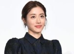 石原さとみ、東陽一監督を追悼　デビュー作「私のグランパ」でメガホン「胸が苦しく締め付けられる思い」【全文】