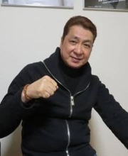 ステージ4の肺がん、脳と脊髄への転移　それでも「何とか45周年を」　節目を迎えた山川豊が明かす闘病の現状