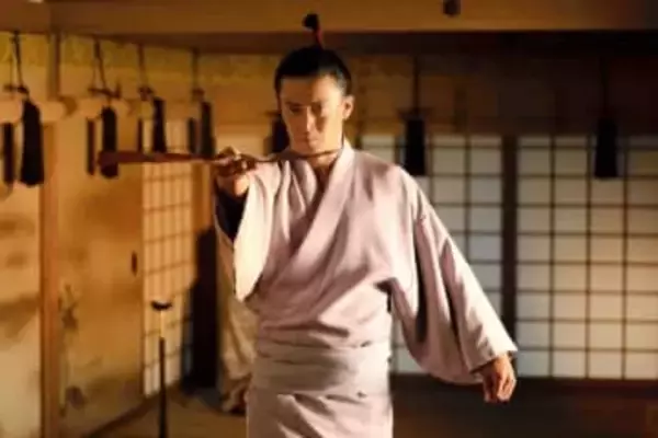 「あれっ？」「そういえば、いない」【豊臣兄弟】信長「人間五十年」敦盛場面に不在だった人物「なぜ出ない？」「気になる」　早世説の見方も