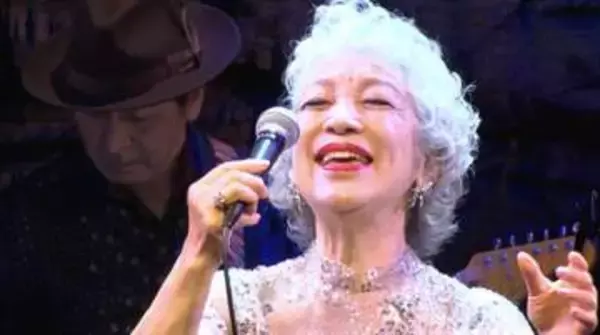中尾ミエが80歳（傘寿）バースデーライブ開催　モト冬樹らがゲスト出演で祝福