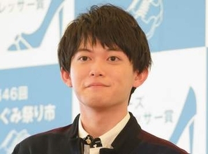 衝撃マジ！？　高偏差値70超→「生徒8割が金髪」全国トップ級の超名門高校　総理大臣2人輩出　「007」騒然「ええーっ！？」