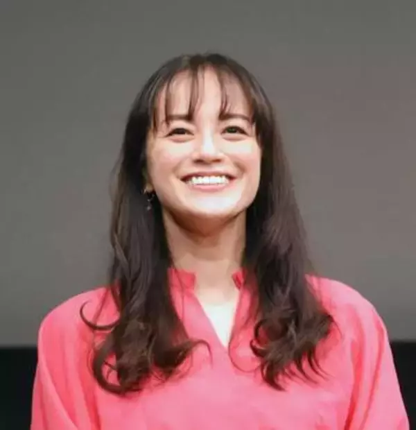 「まだ21歳だなんて！」牧瀬里穂が「年齢じゃない」と全てに圧倒された俳優　舞台「ハムレット」観劇