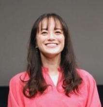 「まだ21歳だなんて！」牧瀬里穂が「年齢じゃない」と全てに圧倒された俳優　舞台「ハムレット」観劇