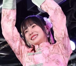 170cm美人タレント　凄いチャイナ服でイベント現れ騒然　TVじゃ分からない腰の高さ「抜群」「なりたい」「可愛すぎる」岡田紗佳に驚き