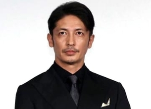 「謎の美女！」「めちゃキレイ」【プロフェッショナル】天音（玉木宏）がナンパ狙う美女また現れ騒然「オレたちの」「浴衣が強すぎ」「ハセキョーの回し者？」