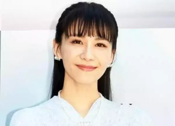 「お姫様オーラが可愛い」Perfumeあ～ちゃん　白ワンピでバルセロナ旅満喫「プリンセス」「スペイン似合う」