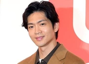 松下洸平、第1子誕生を報告「我が子が優しさと笑顔に溢れた毎日を過ごせるように」昨年7月に結婚