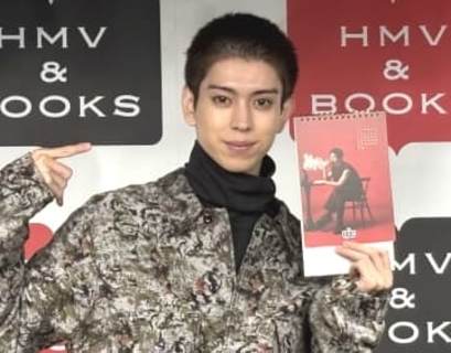 京典和玖　カレンダー発売イベントに登場　映画やレコードジャケットを意識した作品「日常の中で使用して」