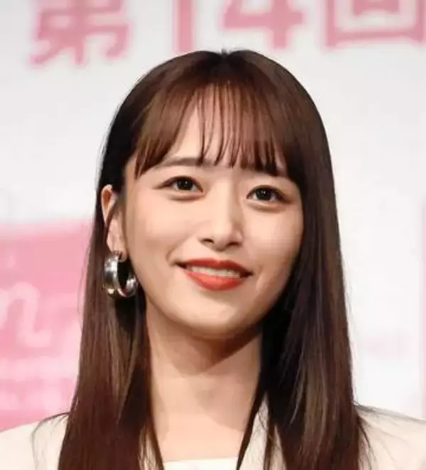 「何かやったのか？」ジャンポケ太田　突然、丸刈りになった姿が公開される　妻の美人女優も一緒　「どうした？」「なんで？」「奥さん可愛い」