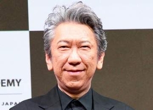 「オーラ半端ない」「なんという豪華な」日本の世界的ギタリストとトップ俳優がロンドンで再会→2ショにSNS沸く「日本ではあり得ない」