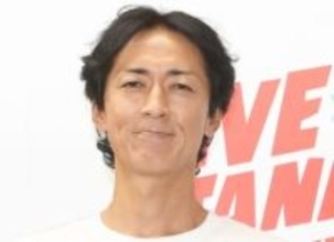 矢部浩之　元TBSアナ美貌妻、息子2人とスペイン旅「羨ましすぎます」激レア家族ショットに「仲良し♥」「素敵」