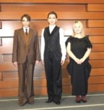 元宝塚トップスターが退団以来初共演　湖月わたる＆柚希礼音が男装姿でダンスと朗読劇に挑む